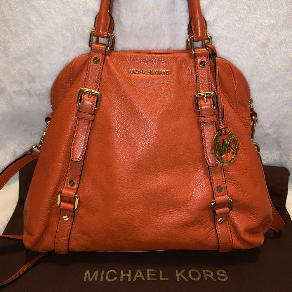 Michael Kors Hand/Sling/Crossbody Purse